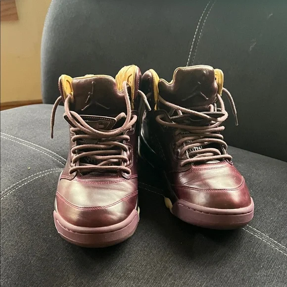 Jordan 5 Premiums Burgundy - Picture 4 of 15
